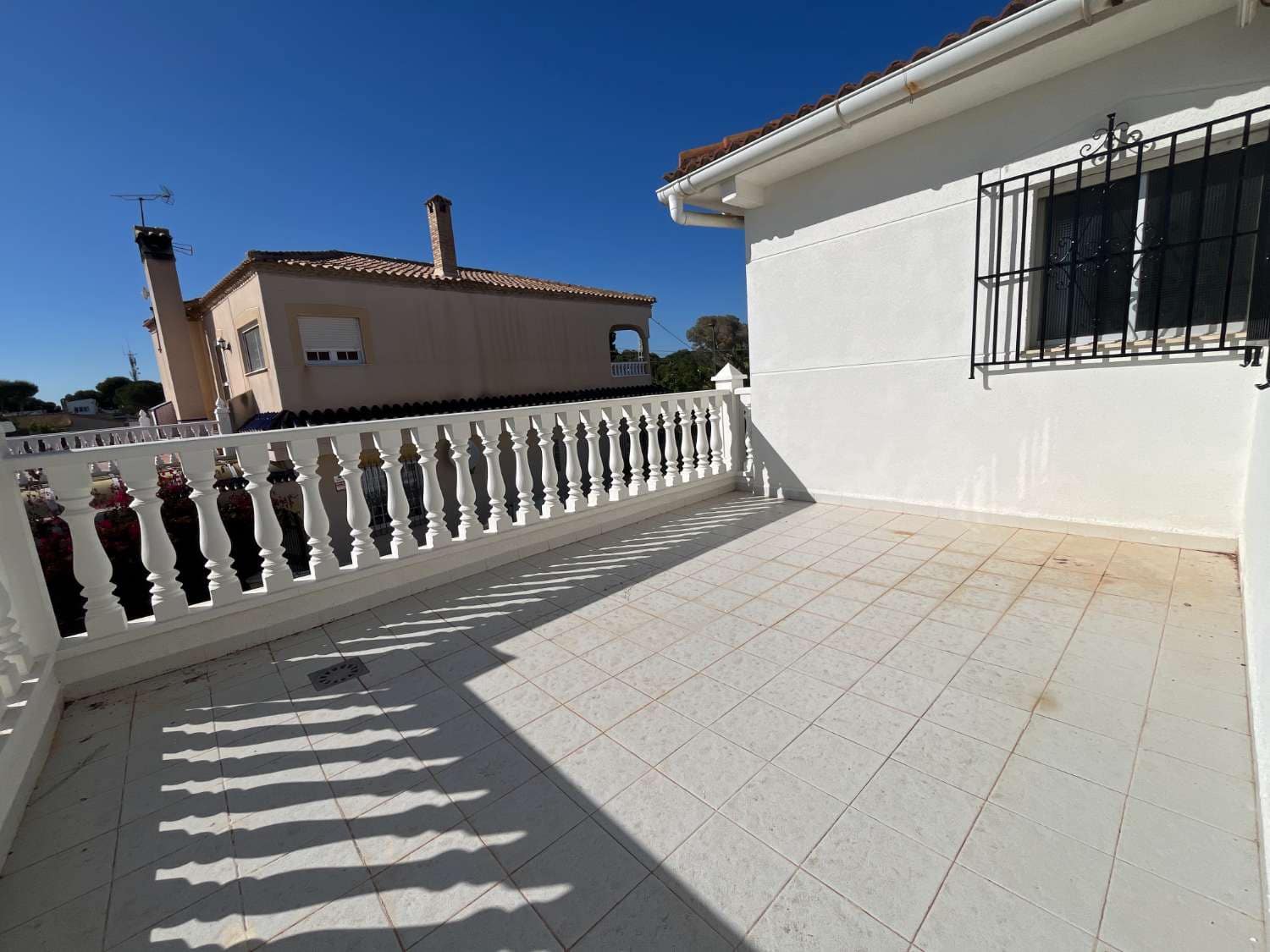 6 slaapkamer Villa te koop in Pilar de la Horadada met zwembad garage - € 489.000 (Ref: 9830743)