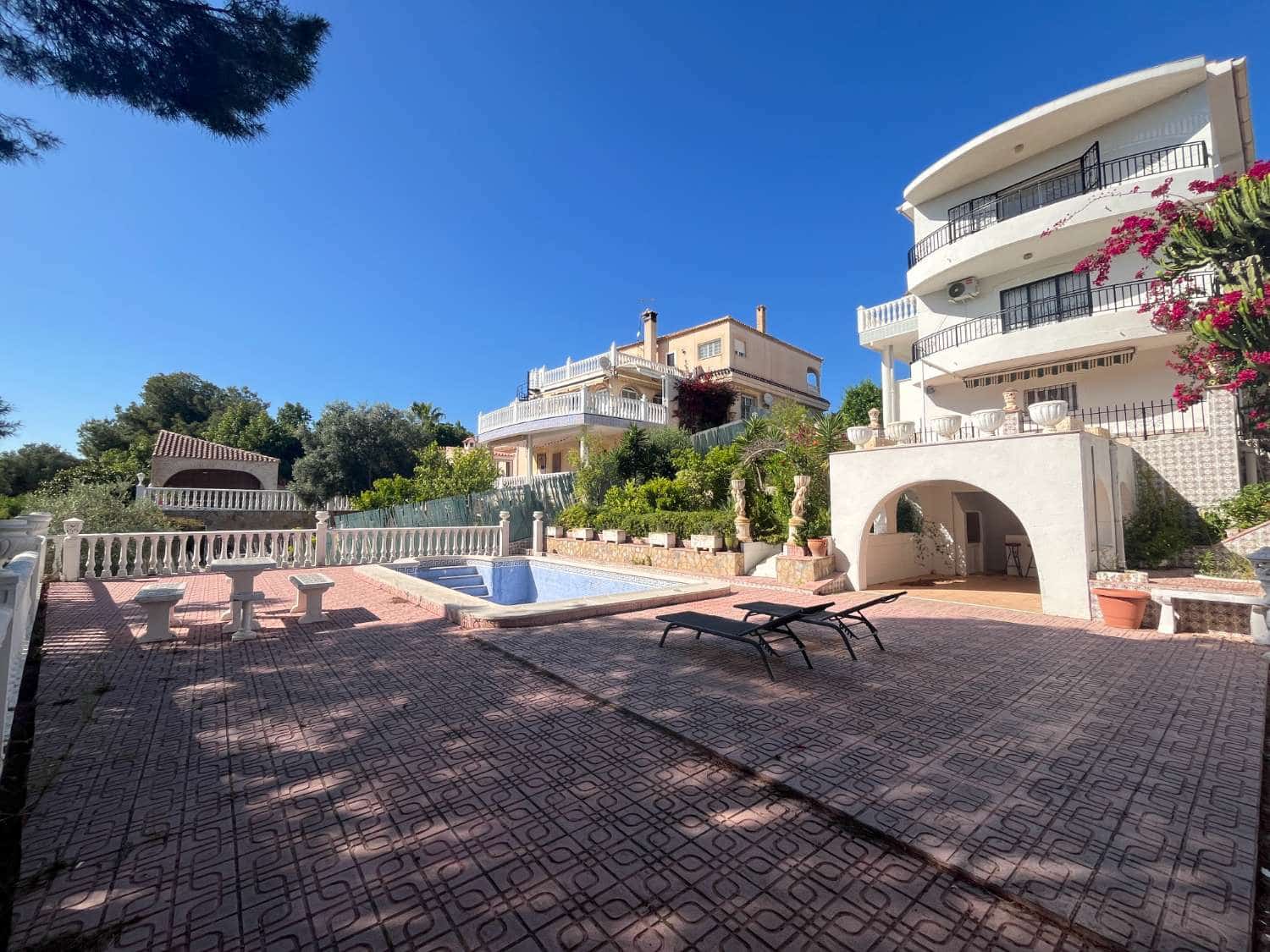 6 slaapkamer Villa te koop in Pilar de la Horadada met zwembad garage - € 489.000 (Ref: 9830743)