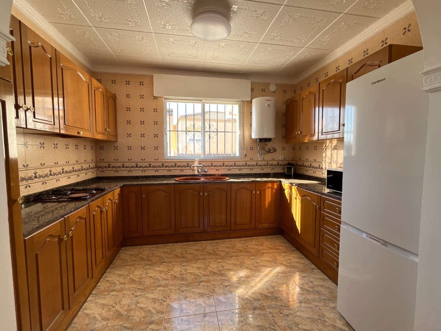 6 slaapkamer Villa te koop in Pilar de la Horadada met zwembad garage - € 489.000 (Ref: 9830743)