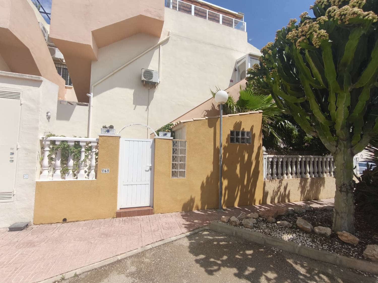 2 bedroom Beach Apartment for sale in Orihuela - € 158,000 (Ref: 9830744)