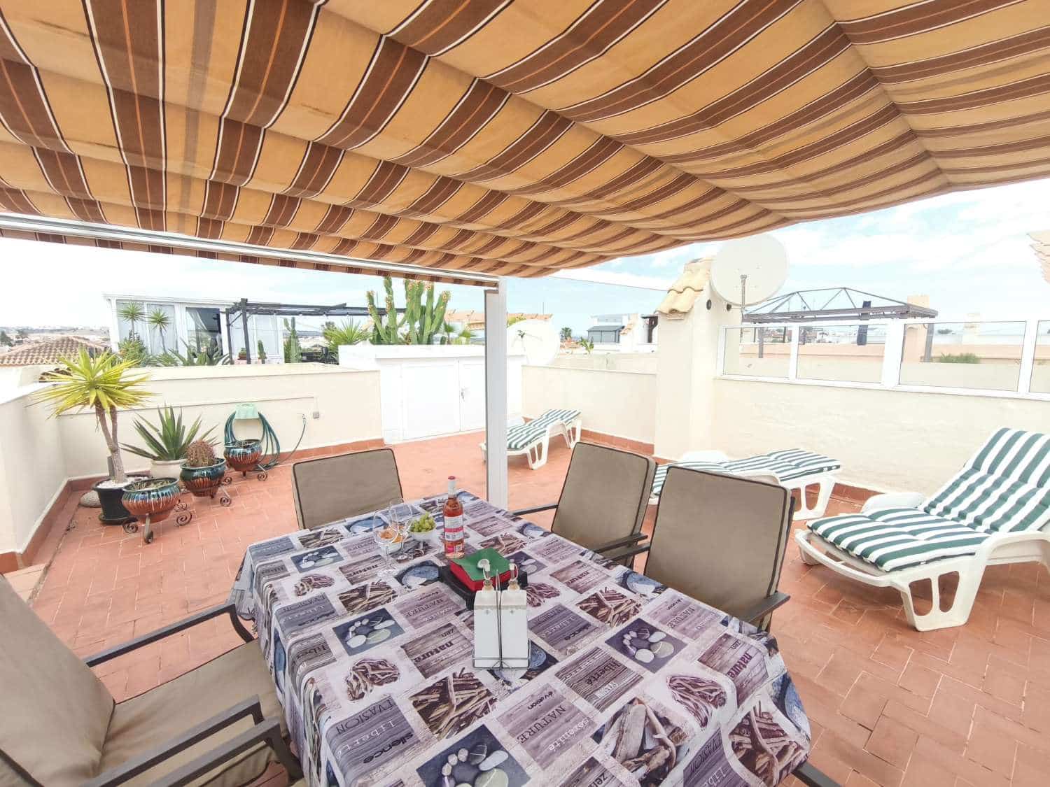 2 bedroom Beach Apartment for sale in Orihuela - € 158,000 (Ref: 9830744)