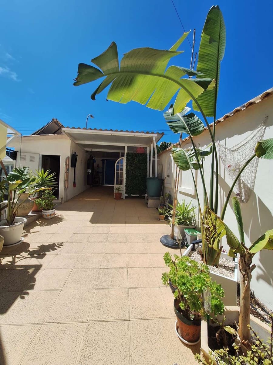 3 bedroom Villa for sale in Orihuela with pool - € 369,000 (Ref: 9840085)