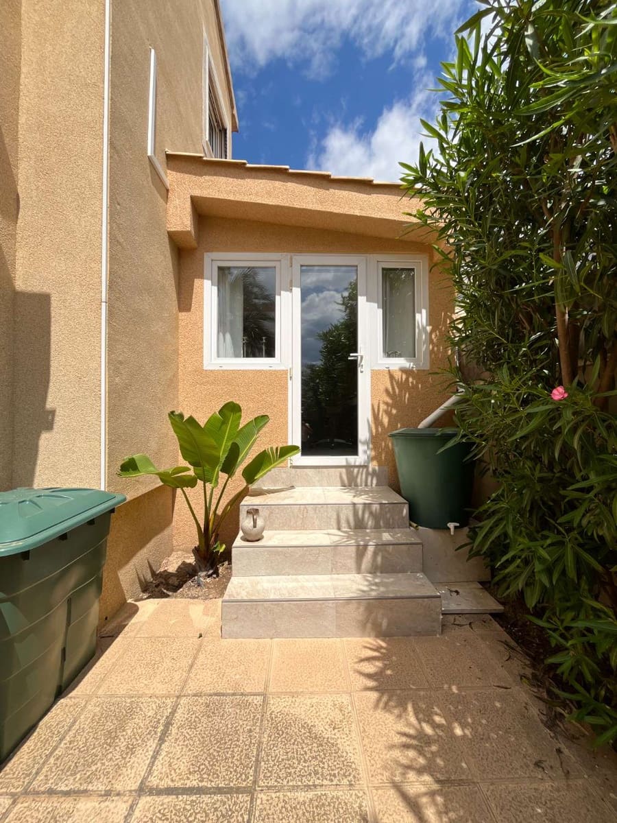 3 bedroom Villa for sale in Orihuela with pool - € 369,000 (Ref: 9840085)
