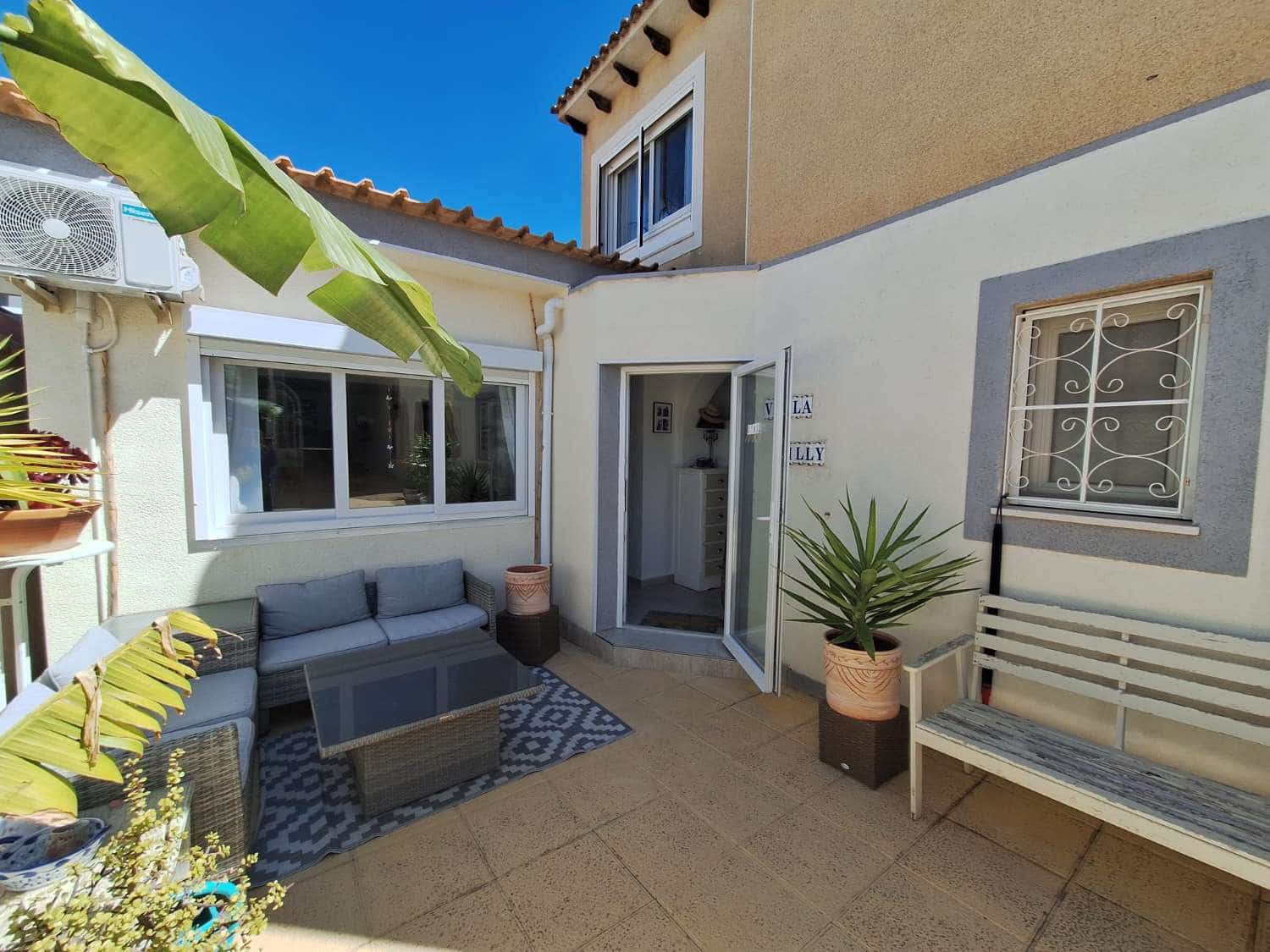 3 bedroom Villa for sale in Orihuela with pool - € 369,000 (Ref: 9840085)