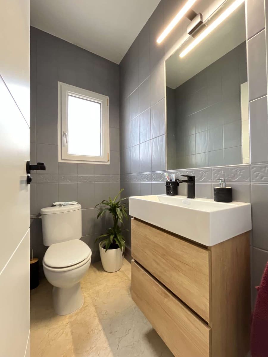 Chalet de 3 habitaciones en San Miguel de Salinas en venta con piscina - 390.000 € (Ref: 9842156)