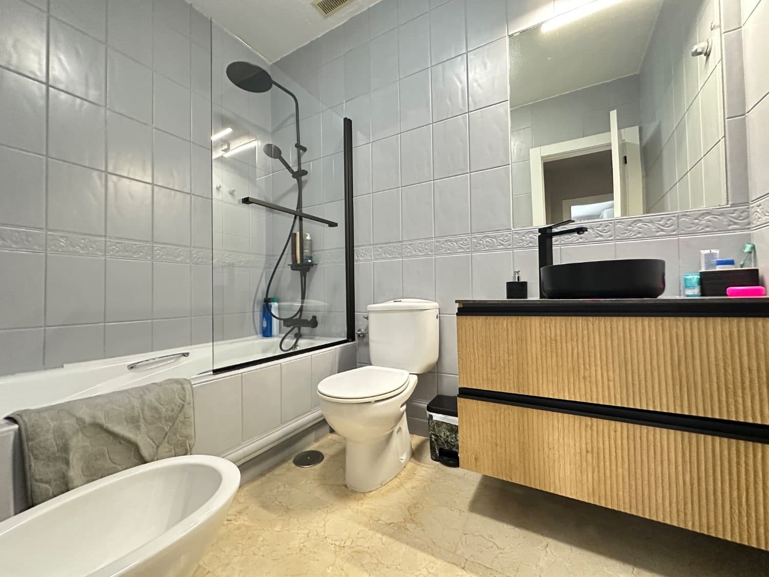 Chalet de 3 habitaciones en San Miguel de Salinas en venta con piscina - 390.000 € (Ref: 9842156)