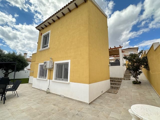 3 quarto Moradia para venda em San Miguel de Salinas com piscina - 410 000 € (Ref: 9842156)