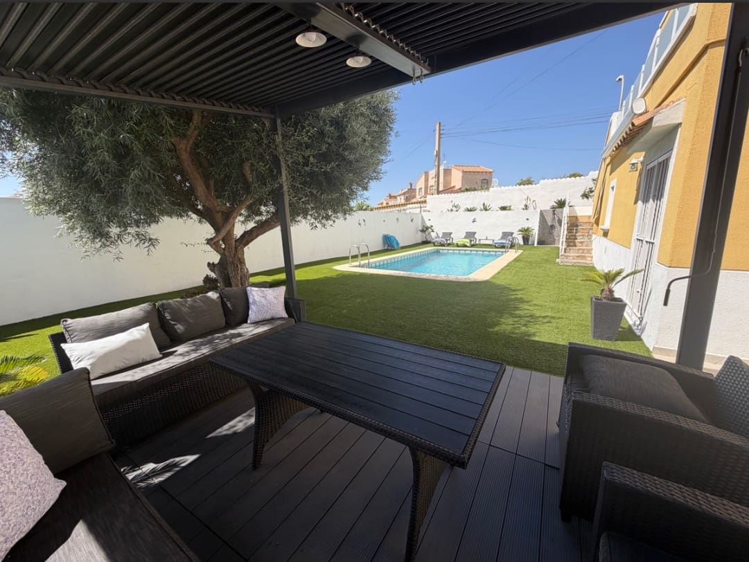 3 camera da letto Villa in vendita in San Miguel de Salinas con piscina - 410.000 € (Rif: 9842156)