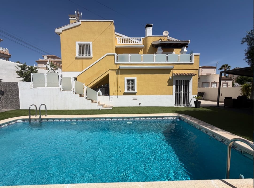 3 camera da letto Villa in vendita in San Miguel de Salinas con piscina - 410.000 € (Rif: 9842156)