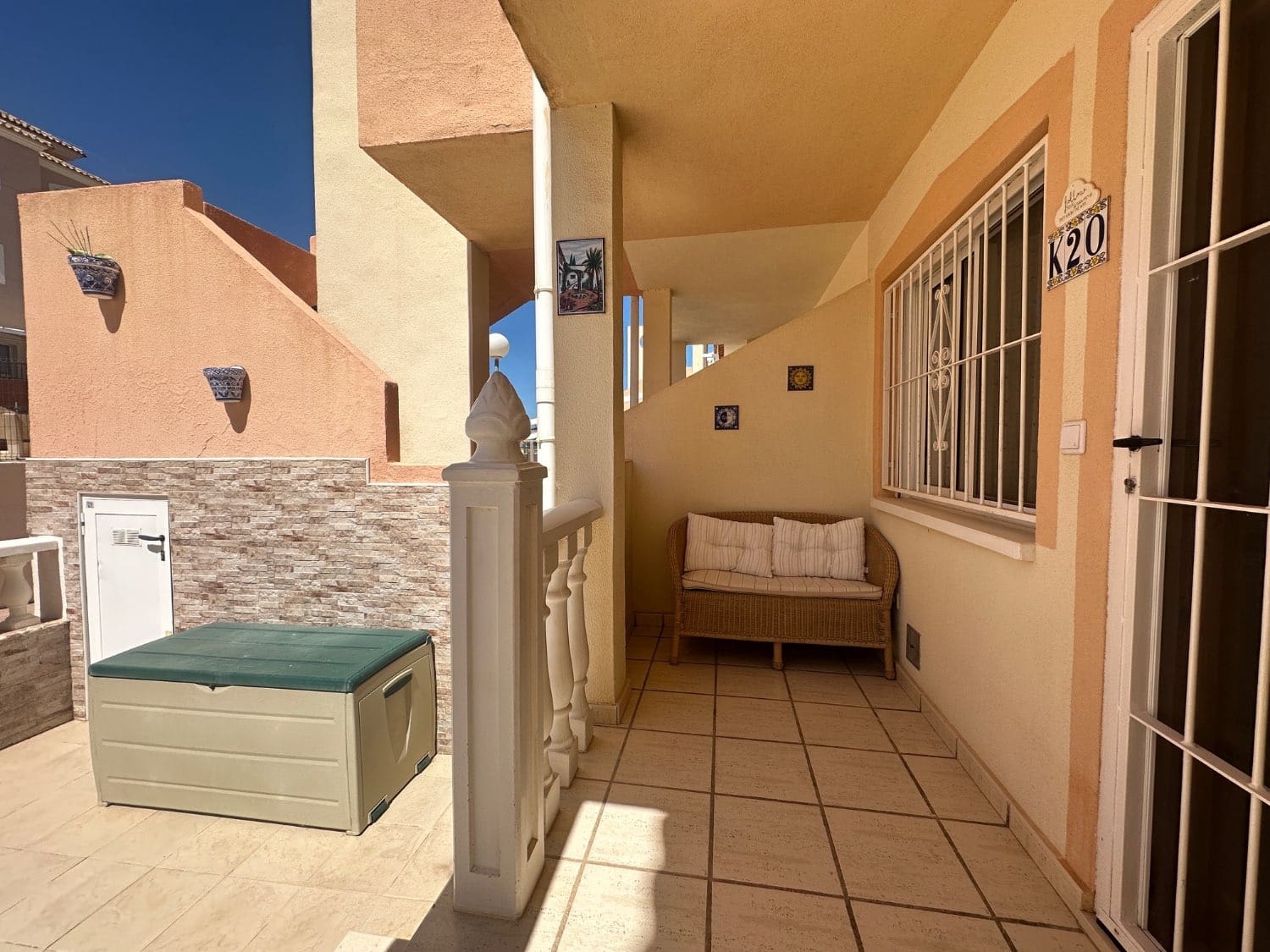 2 bedroom Beach Apartment for sale in Orihuela with pool - € 126,000 (Ref: 9849048)