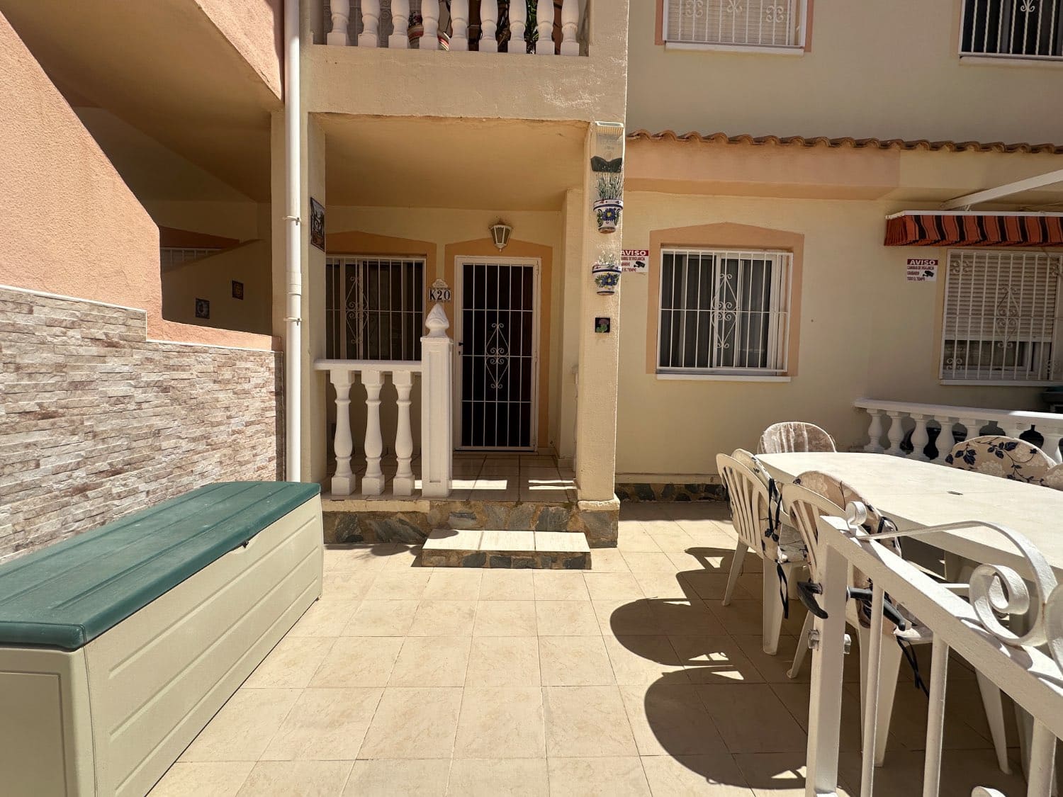2 bedroom Beach Apartment for sale in Orihuela with pool - € 126,000 (Ref: 9849048)
