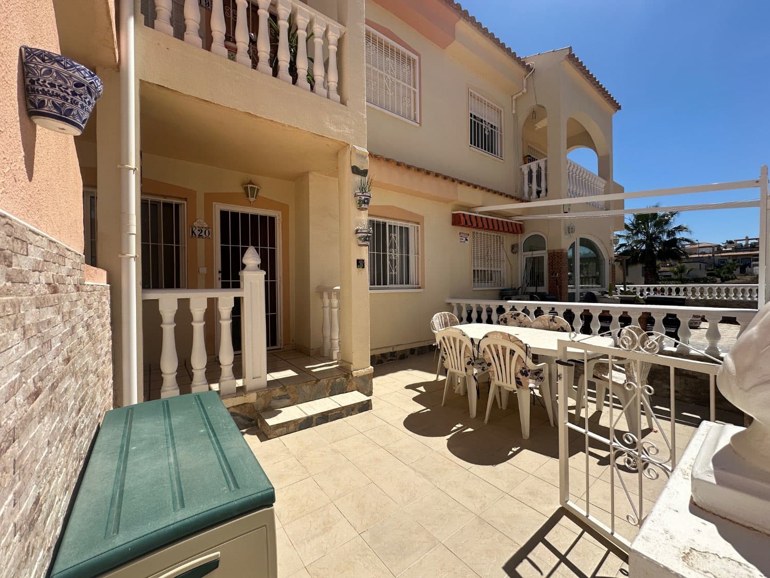 2 bedroom Beach Apartment for sale in Orihuela with pool - € 126,000 (Ref: 9849048)