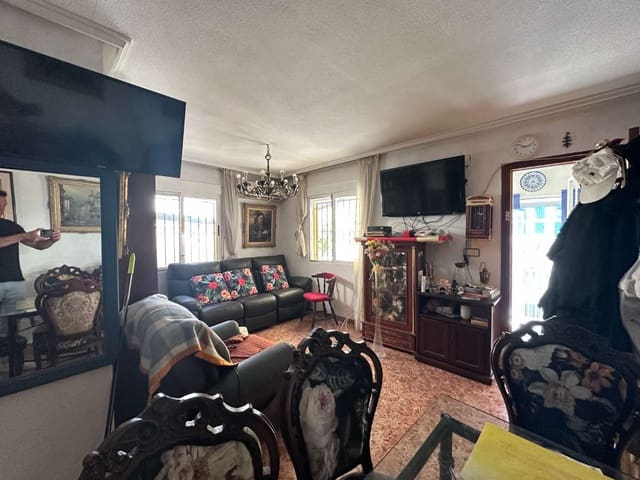 Bungalow de 3 habitaciones en Orihuela en venta con piscina - 239.500 € (Ref: 9859107)