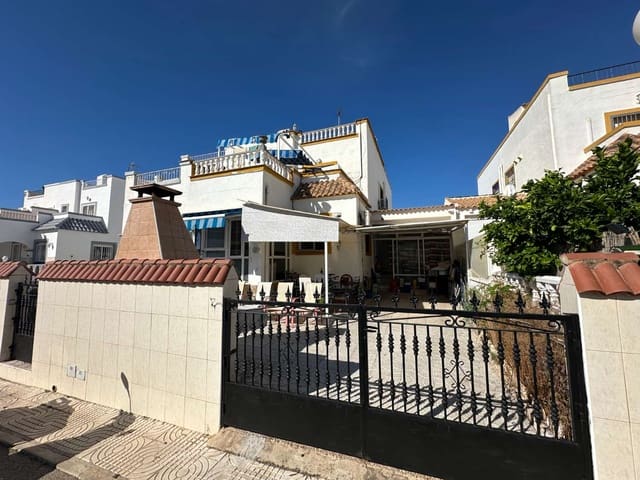 Bungalow de 3 habitaciones en Orihuela en venta con piscina - 239.500 € (Ref: 9859107)