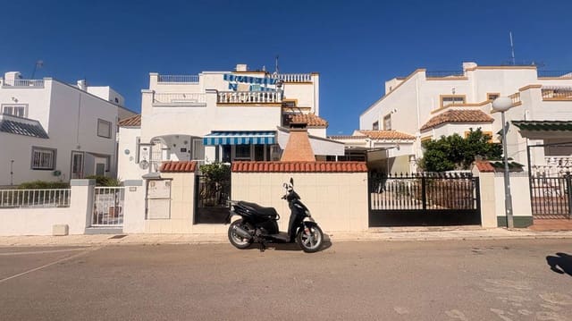 Bungalow de 3 habitaciones en Orihuela en venta con piscina - 239.500 € (Ref: 9859107)