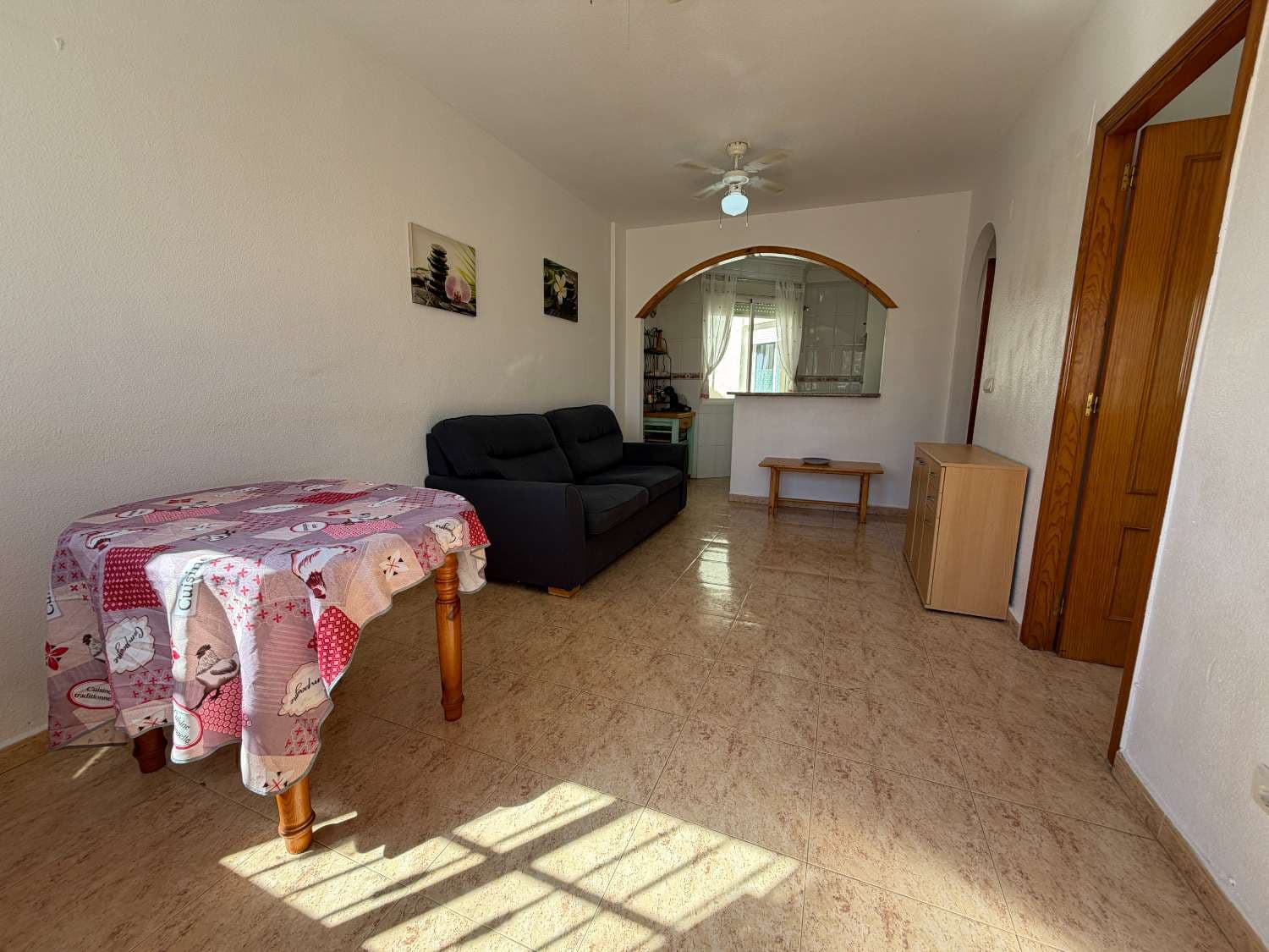 2 soveværelse Strandlejlighed til salg i Orihuela med swimmingpool - € 135.000 (Ref: 9864107)