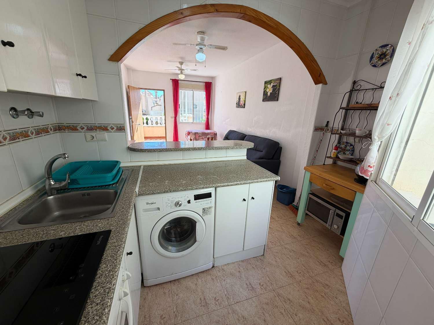 2 soveværelse Strandlejlighed til salg i Orihuela med swimmingpool - € 135.000 (Ref: 9864107)
