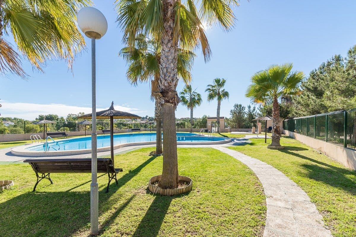 3 slaapkamer Rijtjeshuis te koop in Orihuela met zwembad - € 234.990 (Ref: 9868187)