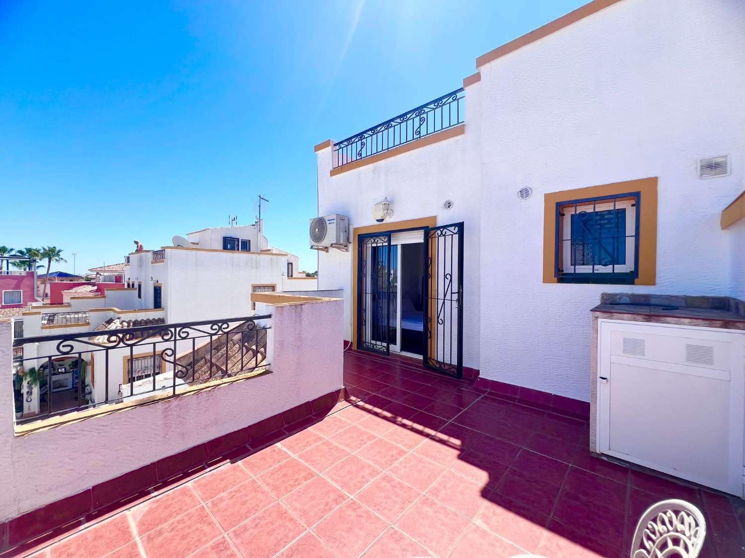 3 slaapkamer Rijtjeshuis te koop in Orihuela met zwembad - € 234.990 (Ref: 9868187)