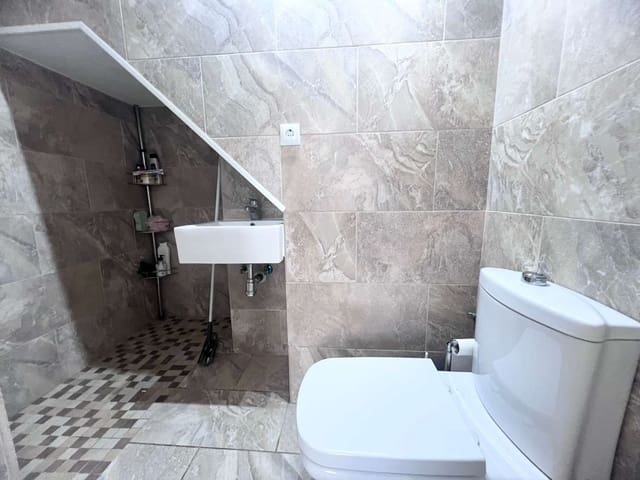 3 soveværelse Rækkehus til salg i Orihuela med swimmingpool - € 234.990 (Ref: 9868187)