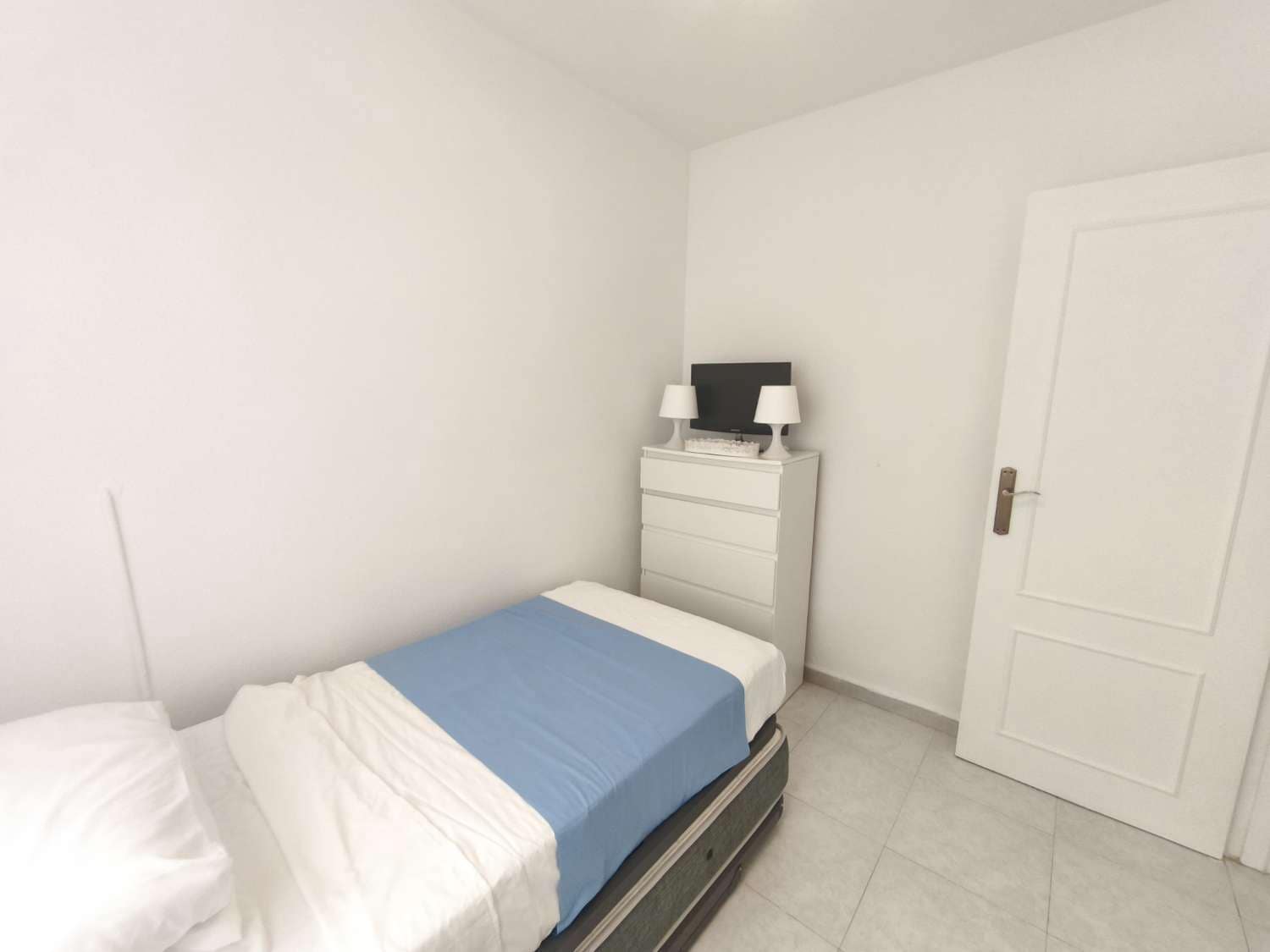3 sypialnia Apartament przy plaży na sprzedaż w Orihuela z basenem - 169 000 € (Ref: 9868188)