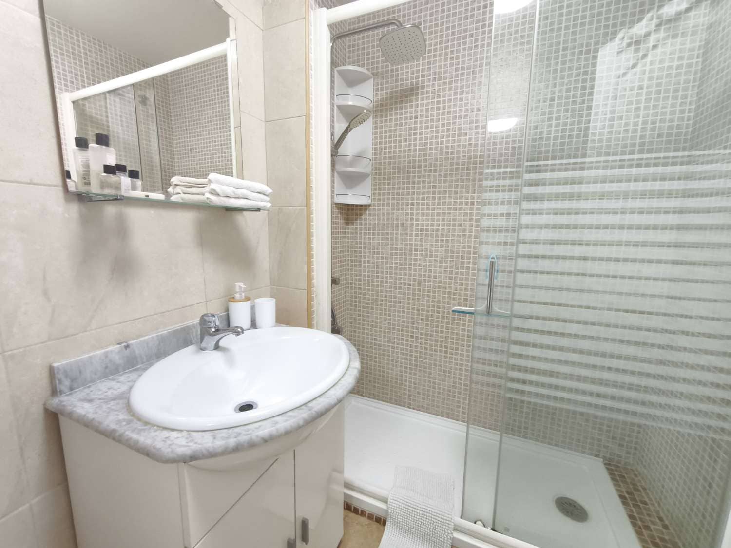 3 sypialnia Apartament przy plaży na sprzedaż w Orihuela z basenem - 169 000 € (Ref: 9868188)