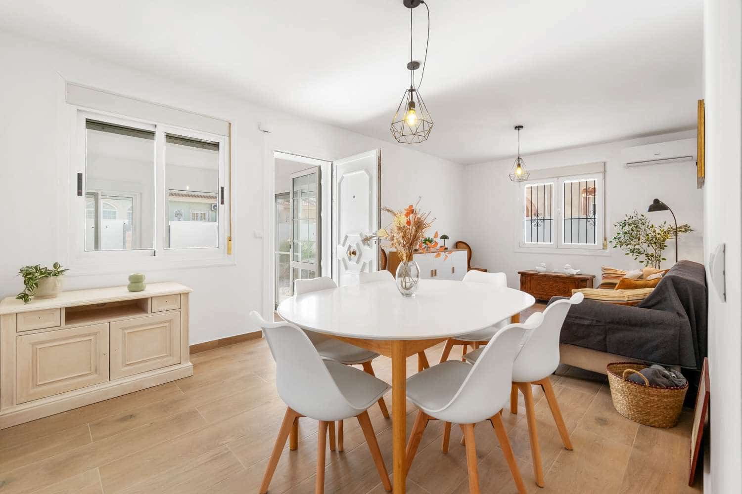 3 bedroom Villa for sale in Orihuela with garage - € 339,000 (Ref: 9880603)