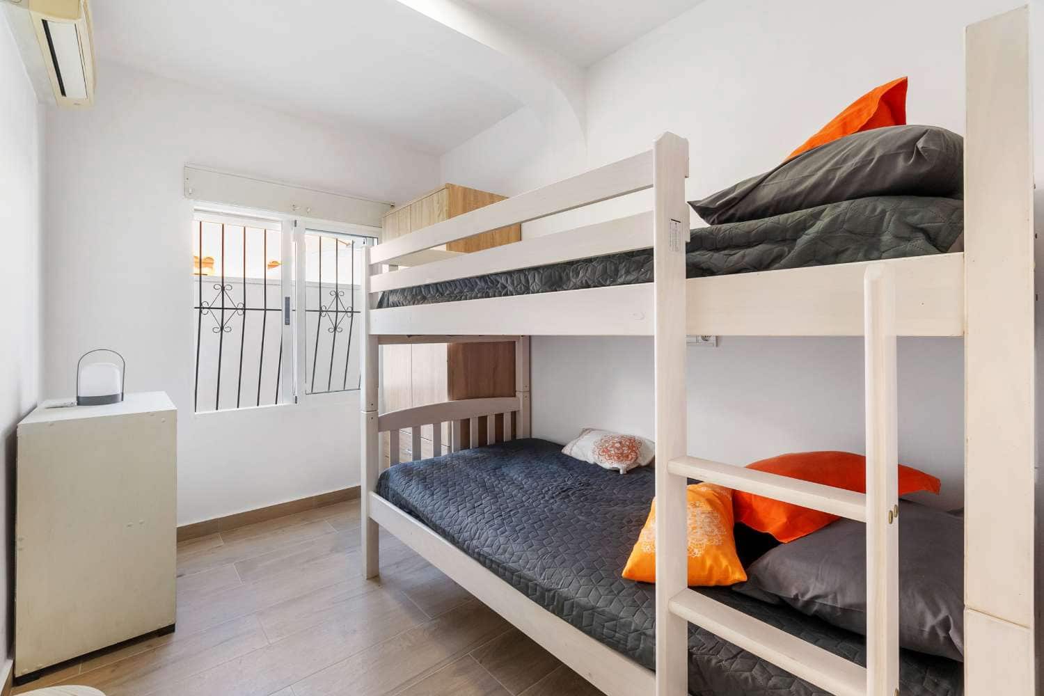 3 bedroom Villa for sale in Orihuela with garage - € 339,000 (Ref: 9880603)