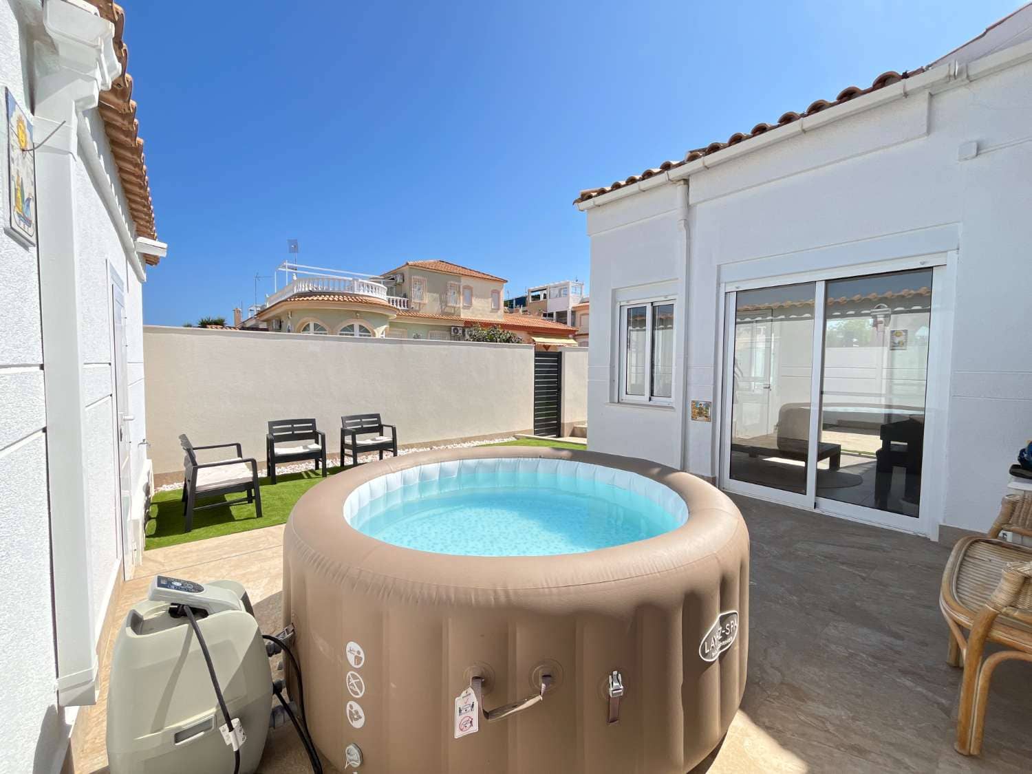 3 bedroom Villa for sale in Orihuela with garage - € 339,000 (Ref: 9880603)