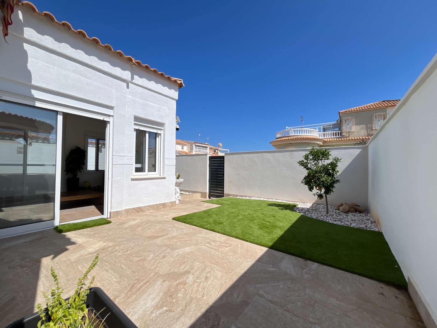 3 bedroom Villa for sale in Orihuela with garage - € 339,000 (Ref: 9880603)