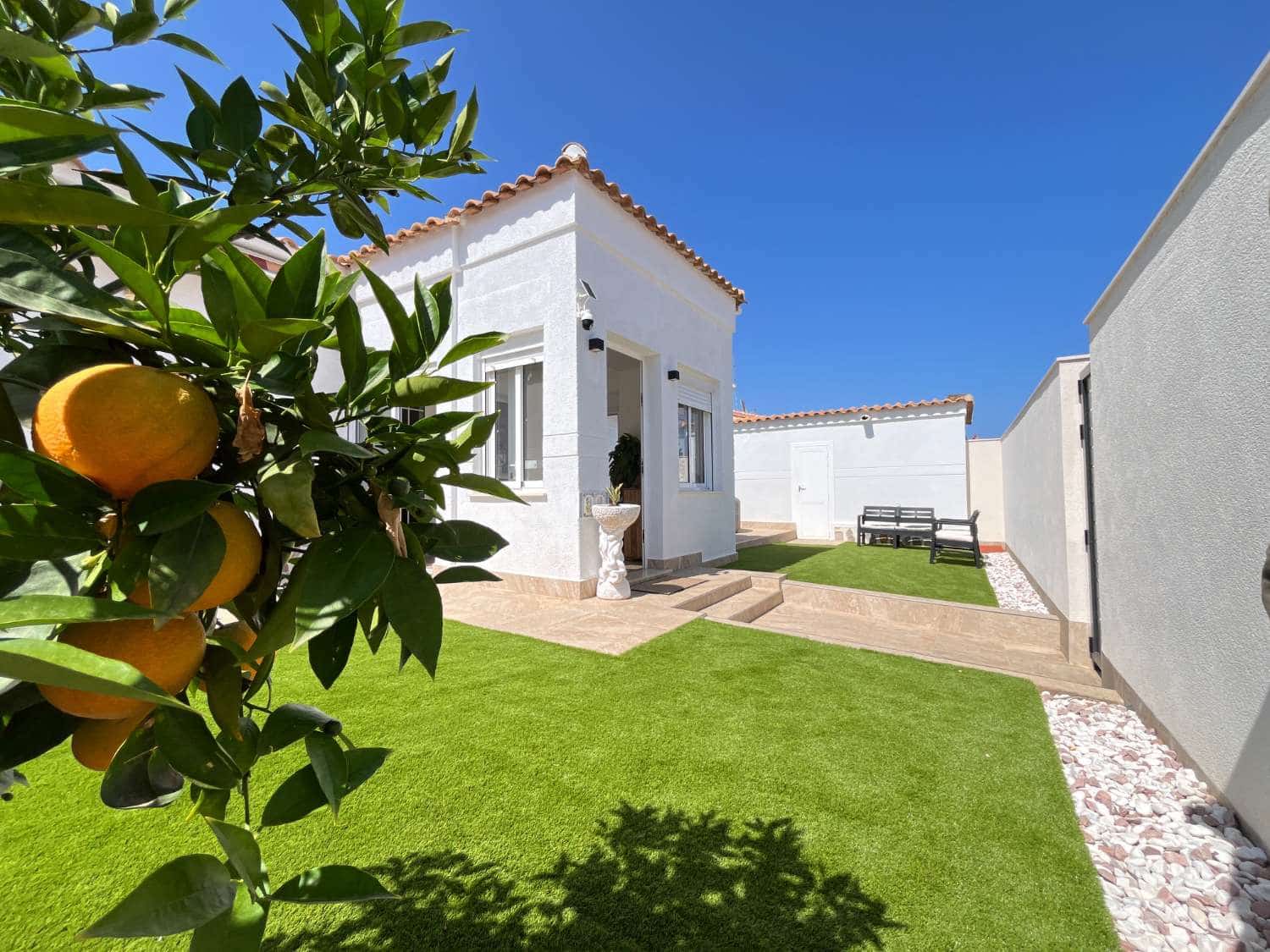 3 bedroom Villa for sale in Orihuela with garage - € 339,000 (Ref: 9880603)