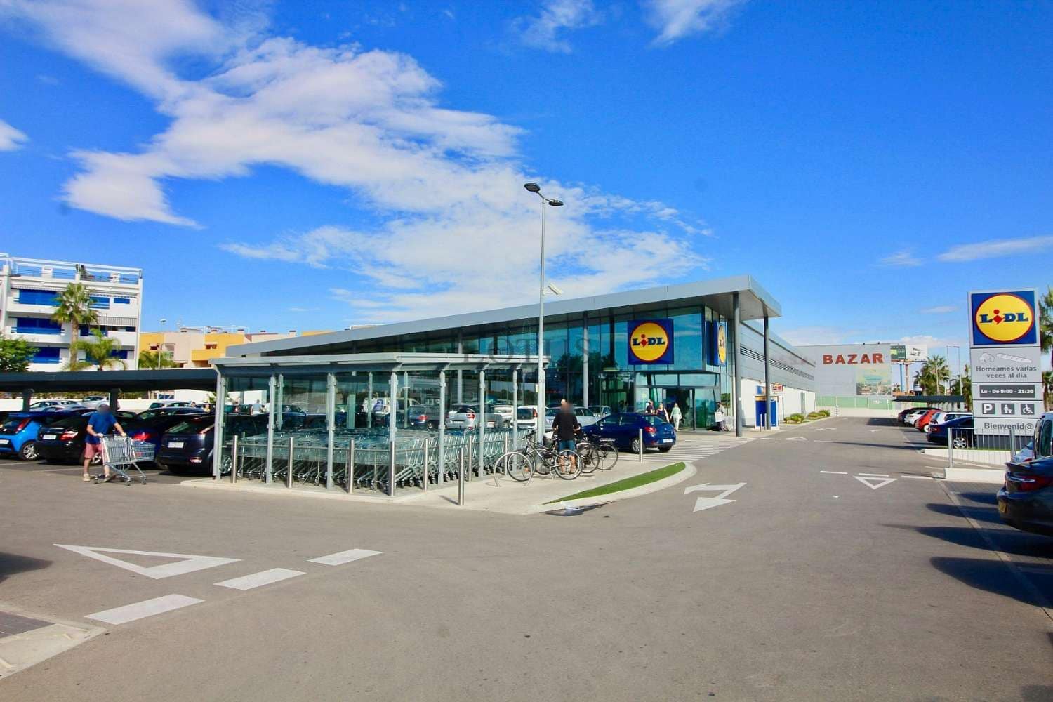 2 soveværelse Strandlejlighed til salg i Playa Flamenca med swimmingpool - € 169.900 (Ref: 9880604)