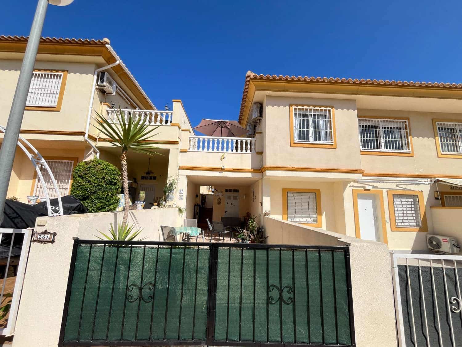 2 soveværelse Strandlejlighed til salg i Playa Flamenca med swimmingpool - € 169.900 (Ref: 9880604)