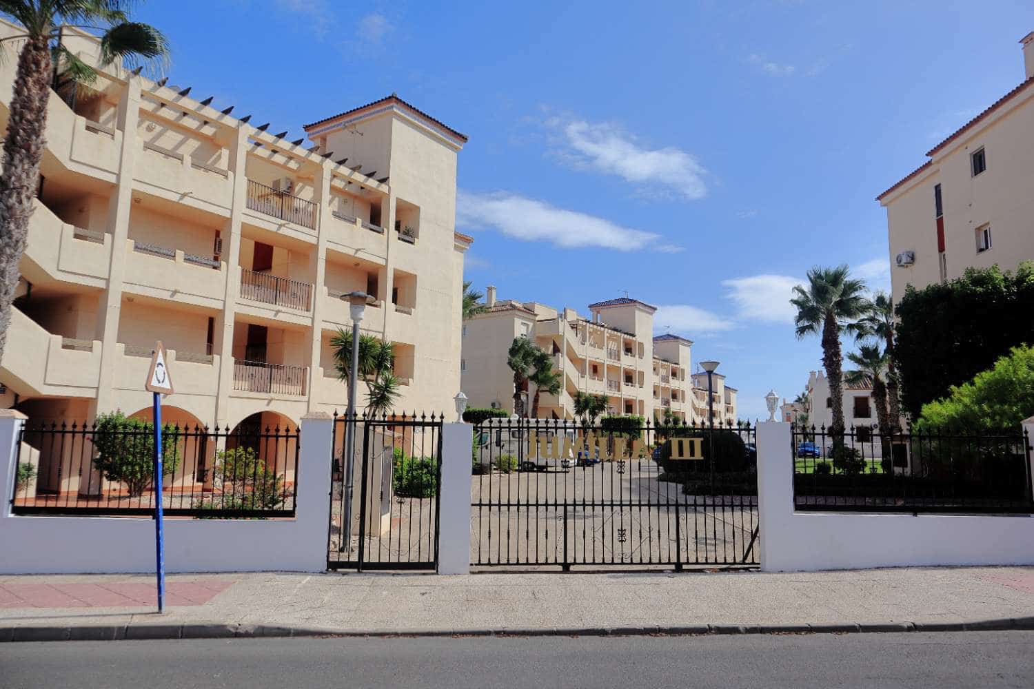 2 Zimmer Apartment zu verkaufen in Orihuela mit Pool - 189.900 € (Ref: 9889768)