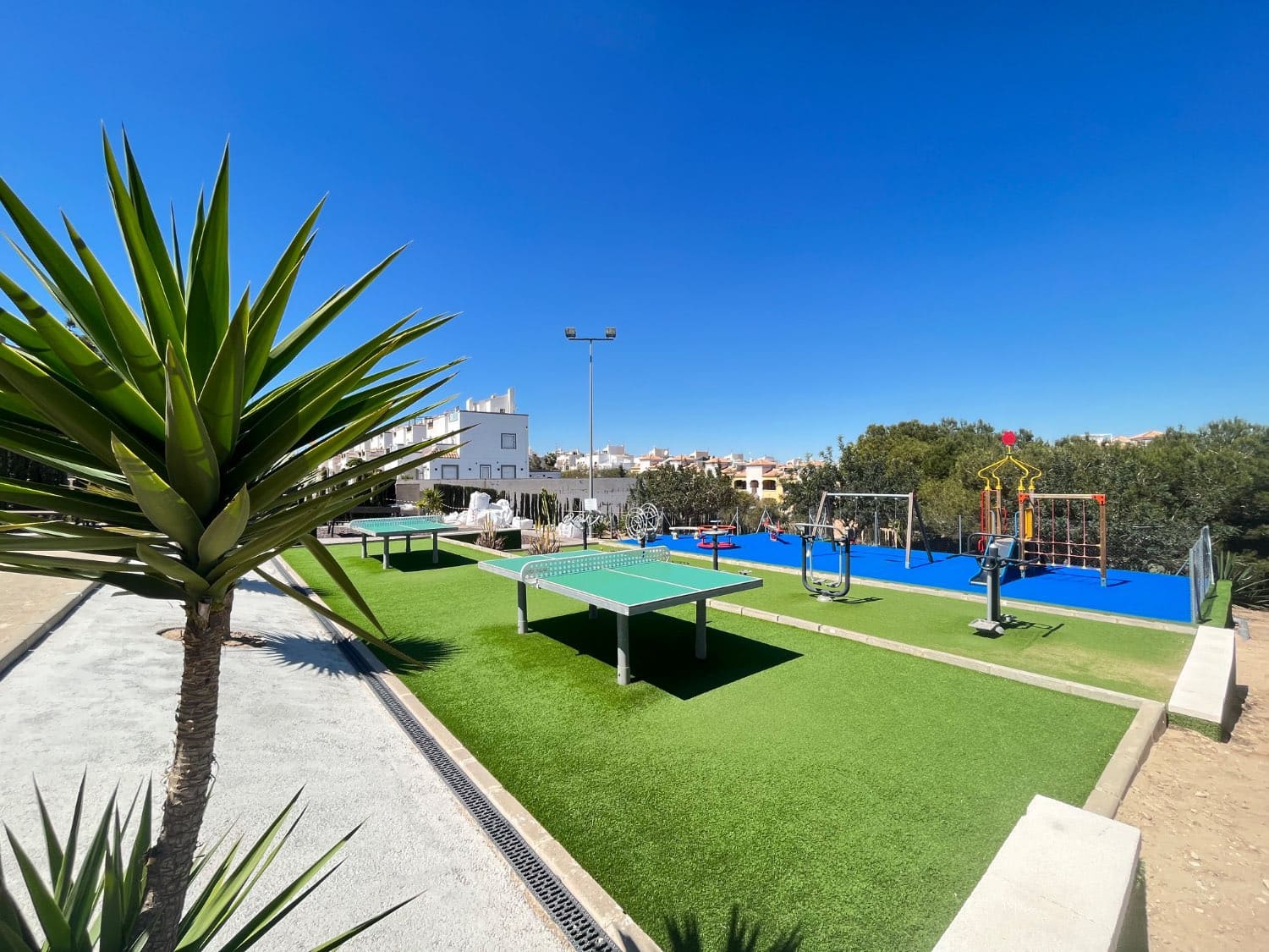 3 bedroom Terraced Villa for sale in Orihuela with pool - € 244,000 (Ref: 9895788)