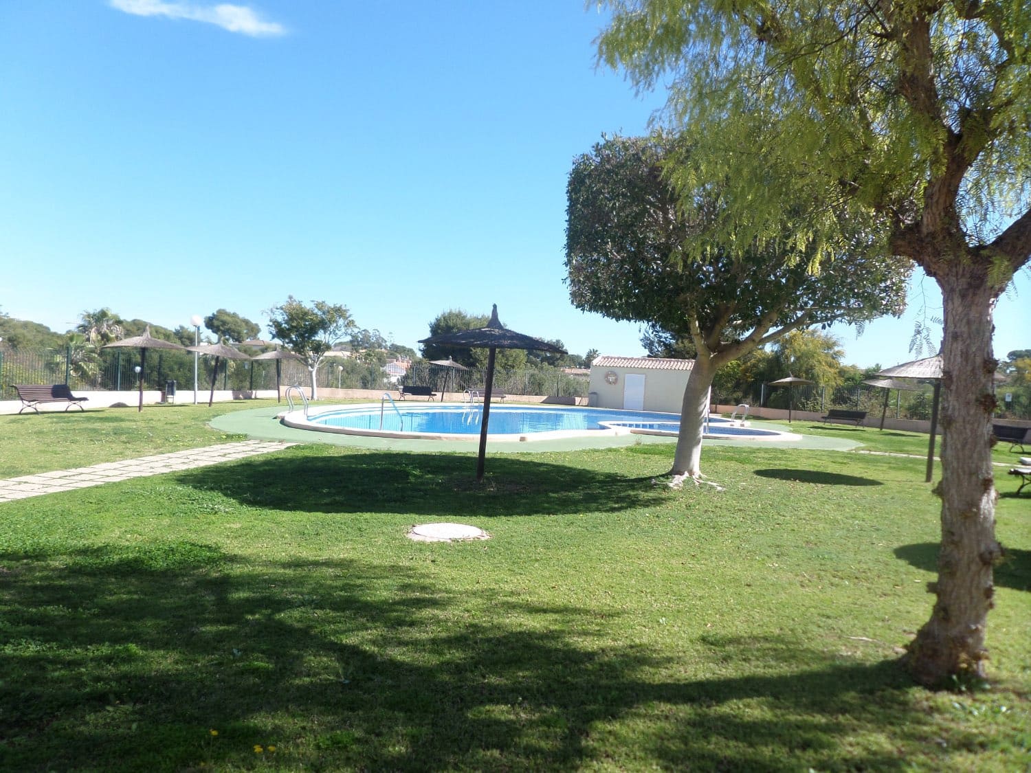 3 bedroom Terraced Villa for sale in Orihuela with pool - € 244,000 (Ref: 9895788)
