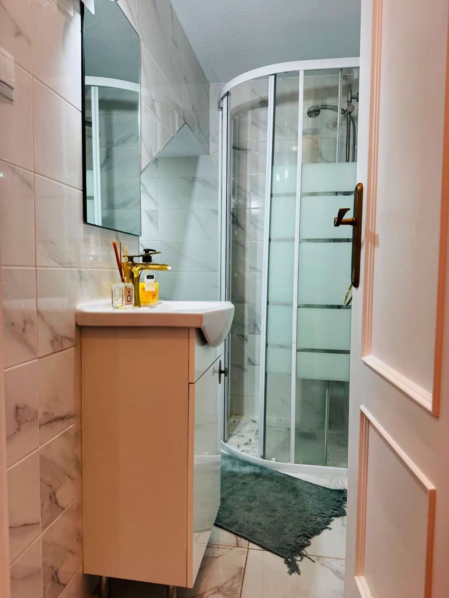 Piso de 3 habitaciones en Orihuela en venta con piscina - 235.000 € (Ref: 9907002)