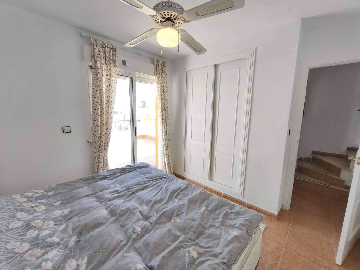 Piso de 3 habitaciones en Orihuela en venta con piscina - 235.000 € (Ref: 9907002)