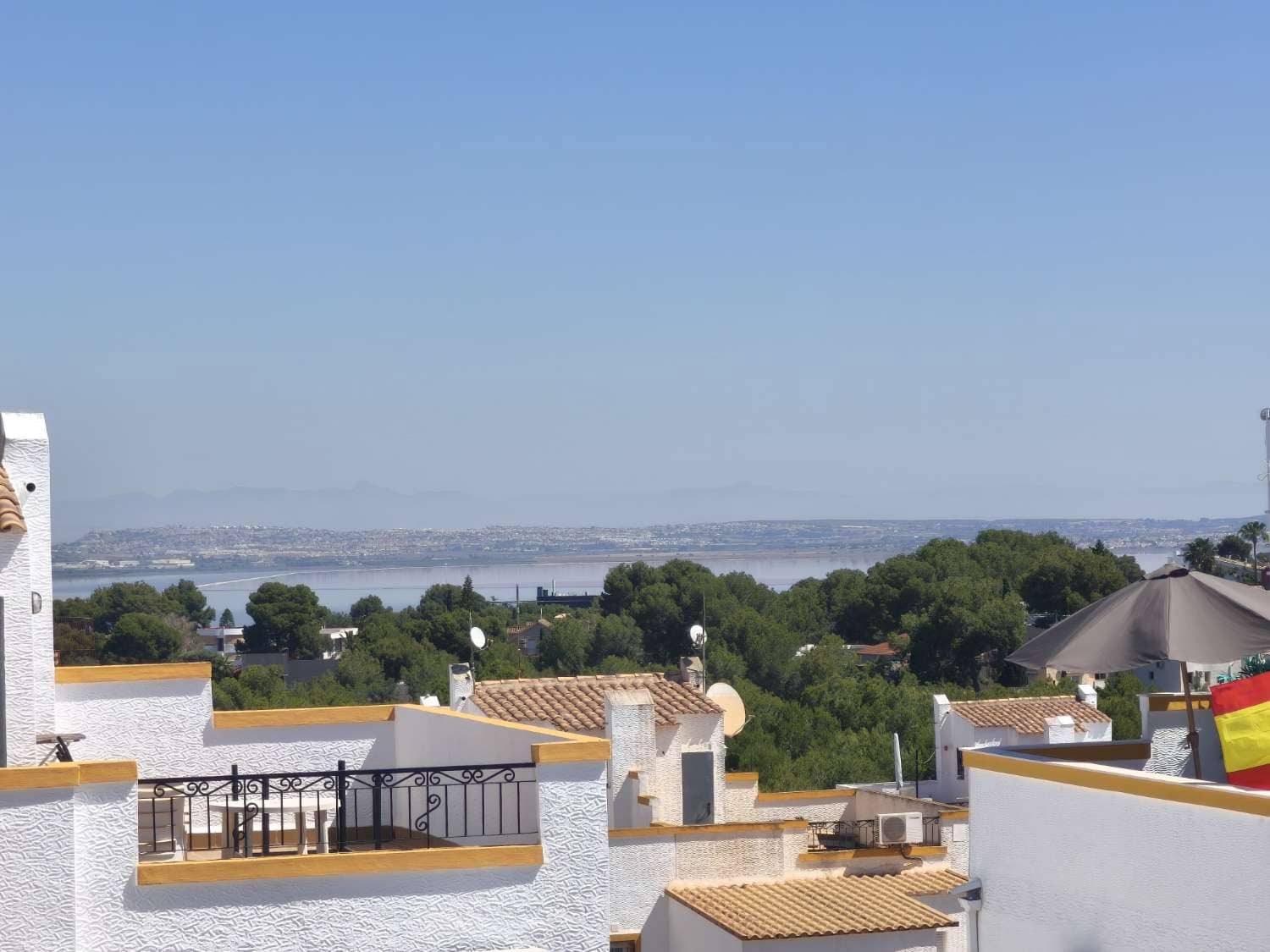Piso de 3 habitaciones en Orihuela en venta con piscina - 235.000 € (Ref: 9907002)