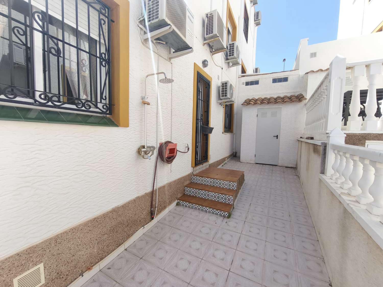 Piso de 3 habitaciones en Orihuela en venta con piscina - 235.000 € (Ref: 9907002)