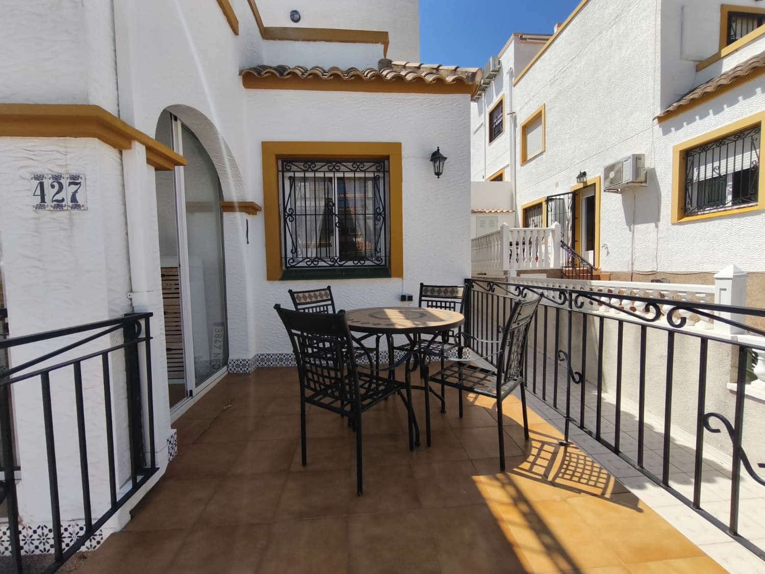 Piso de 3 habitaciones en Orihuela en venta con piscina - 235.000 € (Ref: 9907002)