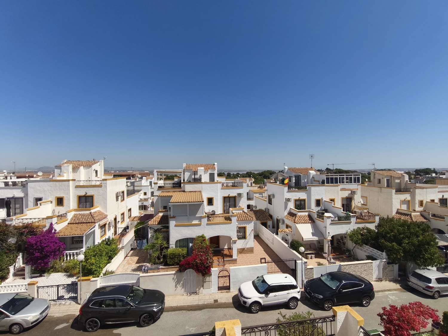 Piso de 3 habitaciones en Orihuela en venta con piscina - 235.000 € (Ref: 9907002)