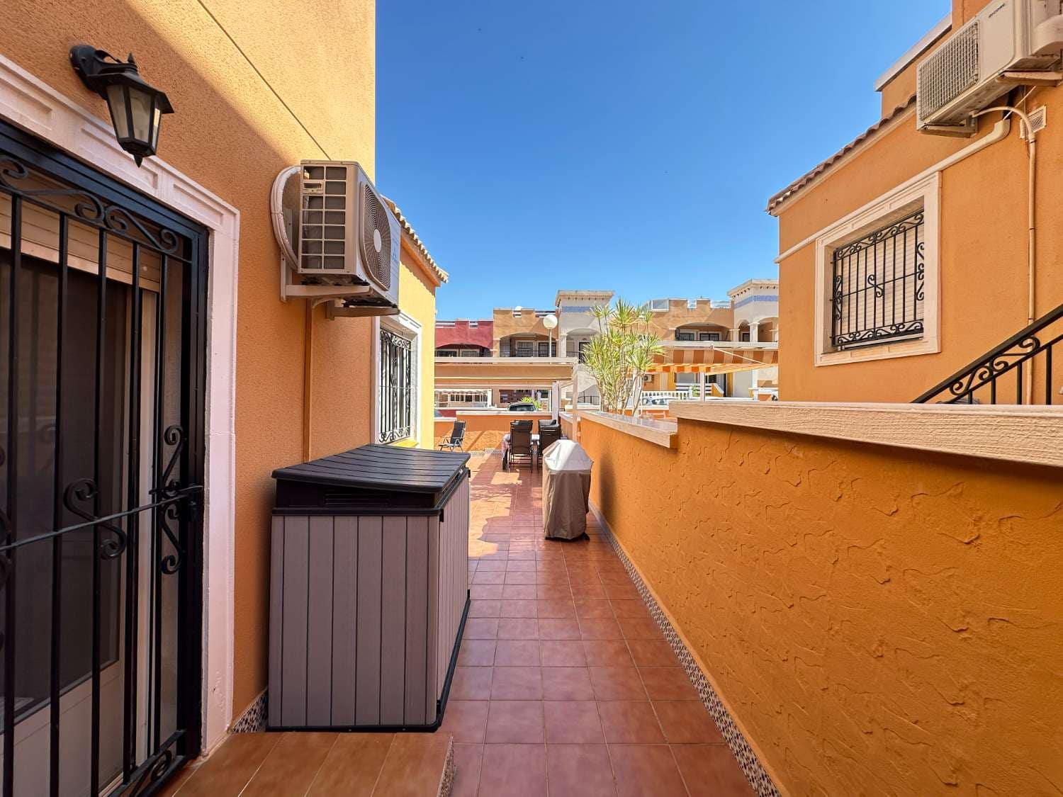 Piso de 3 habitaciones en Orihuela en venta con piscina - 239.900 € (Ref: 9907003)