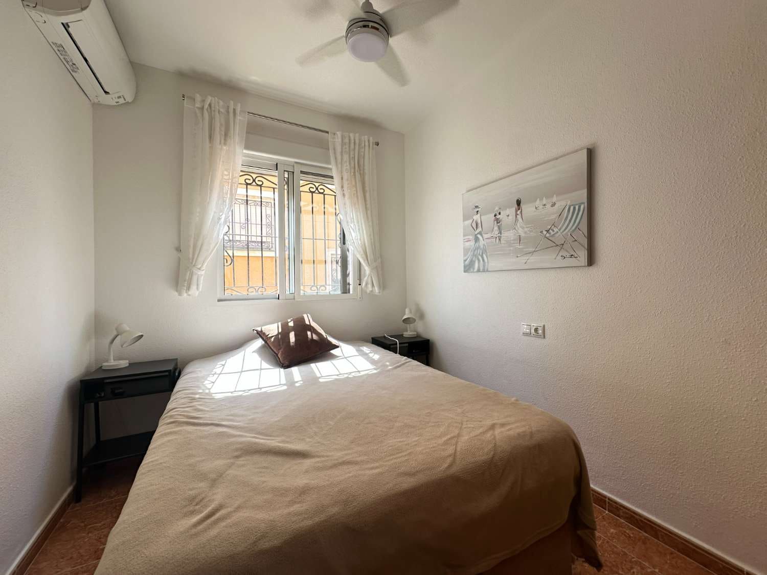Piso de 3 habitaciones en Orihuela en venta con piscina - 239.900 € (Ref: 9907003)