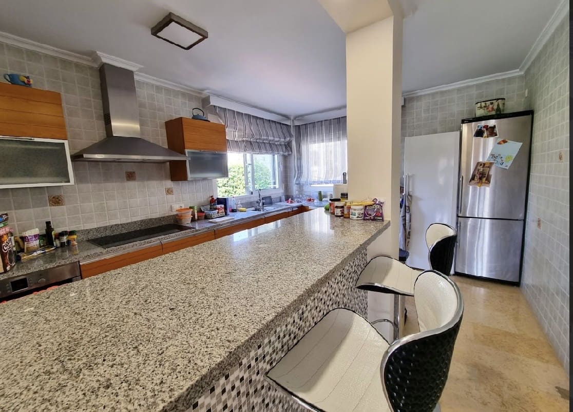 5 sovrum Villa till salu i Torrevieja med pool - 1 170 000 € (Ref: 9912532)