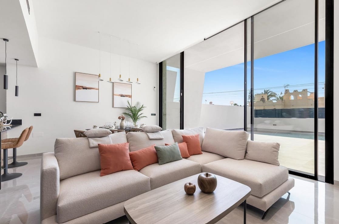3 bedroom Villa for sale in Orihuela with pool - € 725,000 (Ref: 9915269)