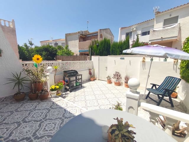 2 bedroom Flat for sale in Orihuela with pool - € 169,900 (Ref: 9937515)