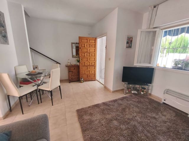 2 bedroom Flat for sale in Orihuela with pool - € 169,900 (Ref: 9937515)