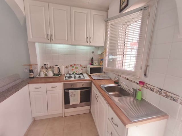 2 bedroom Flat for sale in Orihuela with pool - € 169,900 (Ref: 9937515)