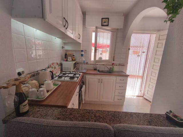 2 bedroom Flat for sale in Orihuela with pool - € 169,900 (Ref: 9937515)